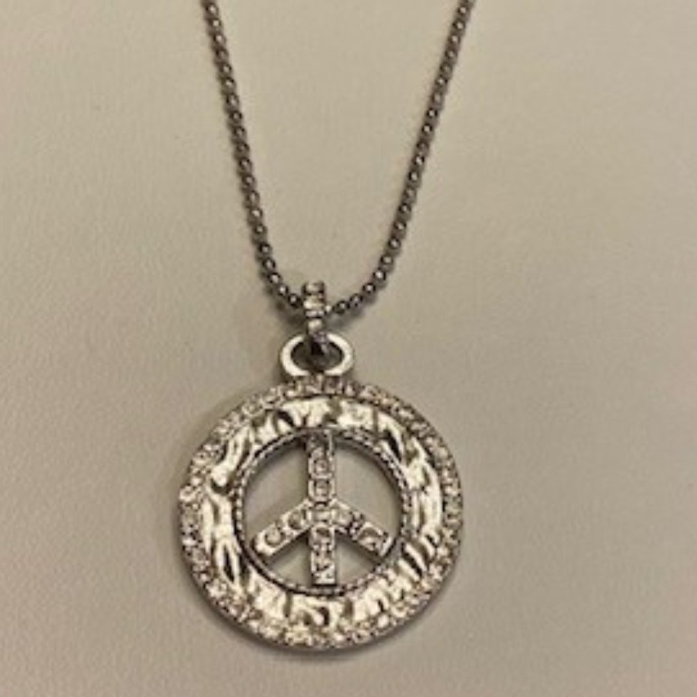 Lia Sophia "PEACE" Necklace - Picture 4 of 7